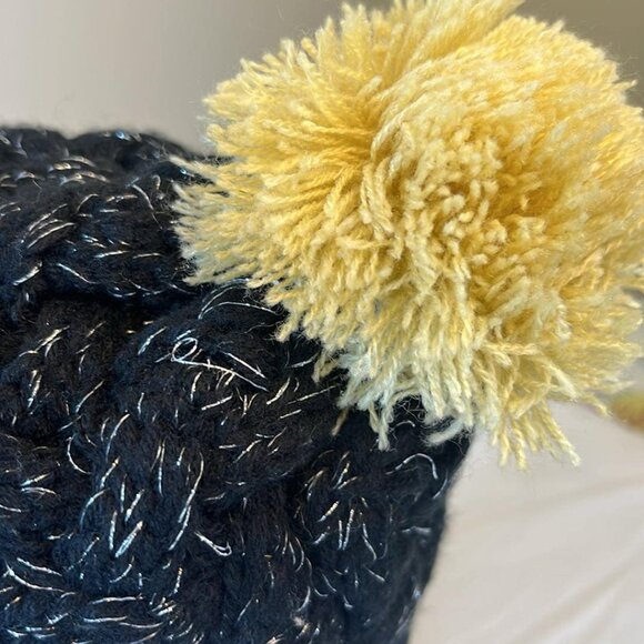 Purdue University Ladies Hat Cap Toboggin College Football FAN Thick Wa - Picture 3 of 7